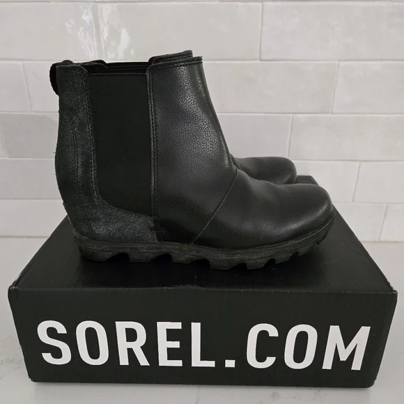 Sorel Joan of Arctic Leather Waterproof Wedge Ankle Boot Size Youth 5/Womens 6 - Picture 1 of 9